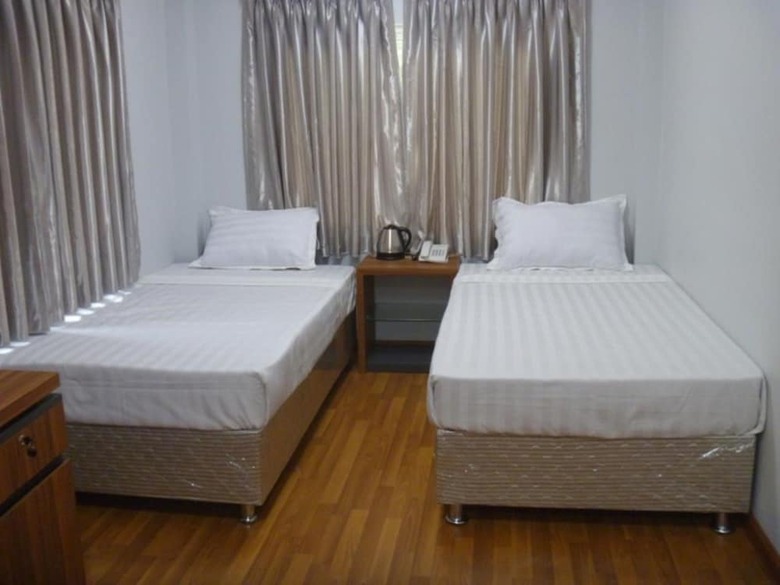Golden Silk Road Hotel