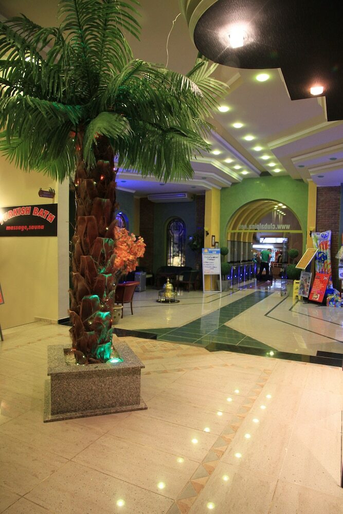 Club Alpina Apartments