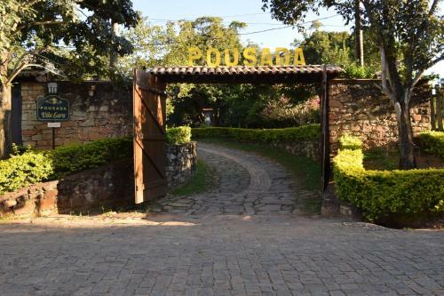 Hostal Pousada Vila Lara