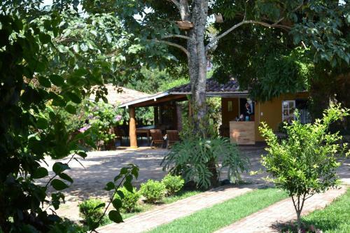 Hostal Pousada Vila Lara