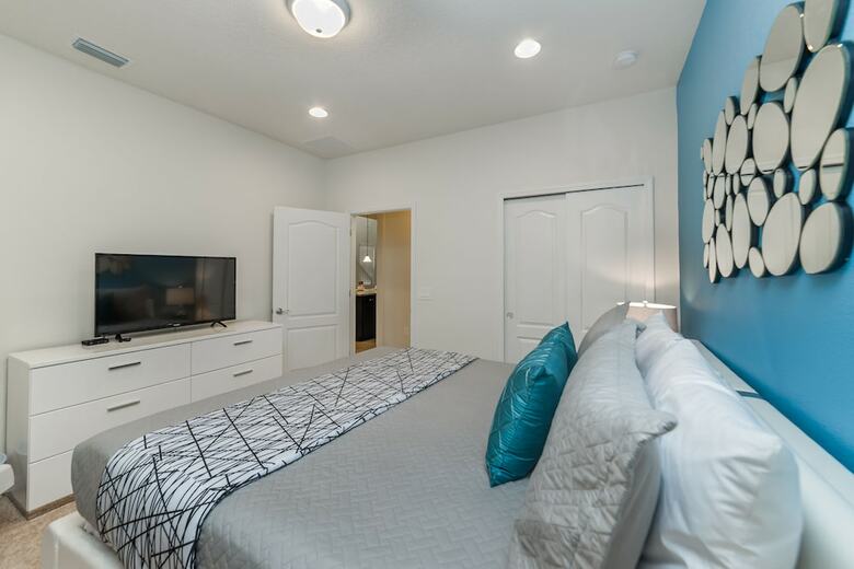 Windsor At Westside Resort By Global Resort Homes