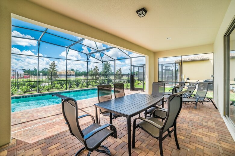 Windsor At Westside Resort By Global Resort Homes
