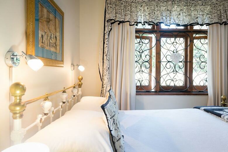 Jean Lee Bed & Breakfast