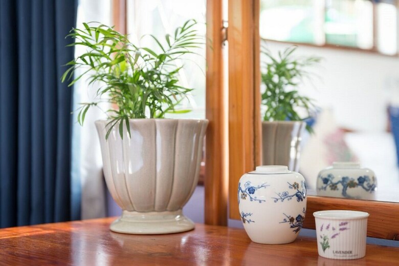 Jean Lee Bed & Breakfast