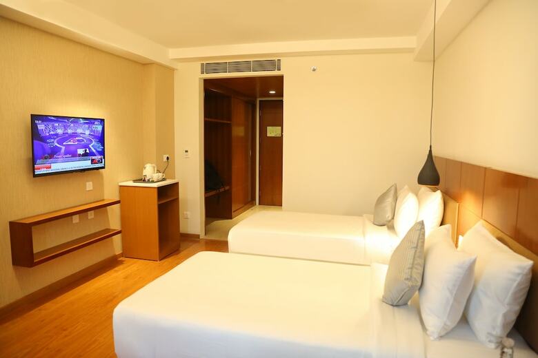 Hotel Cj Pallazzio