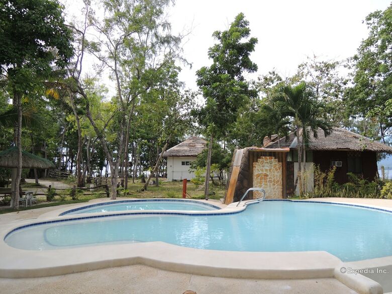 Hotel Santander Pebbles Beach Resort