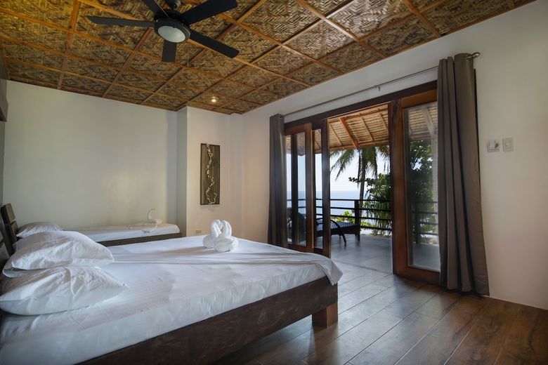 Hotel Siargao Inn Beach Resort