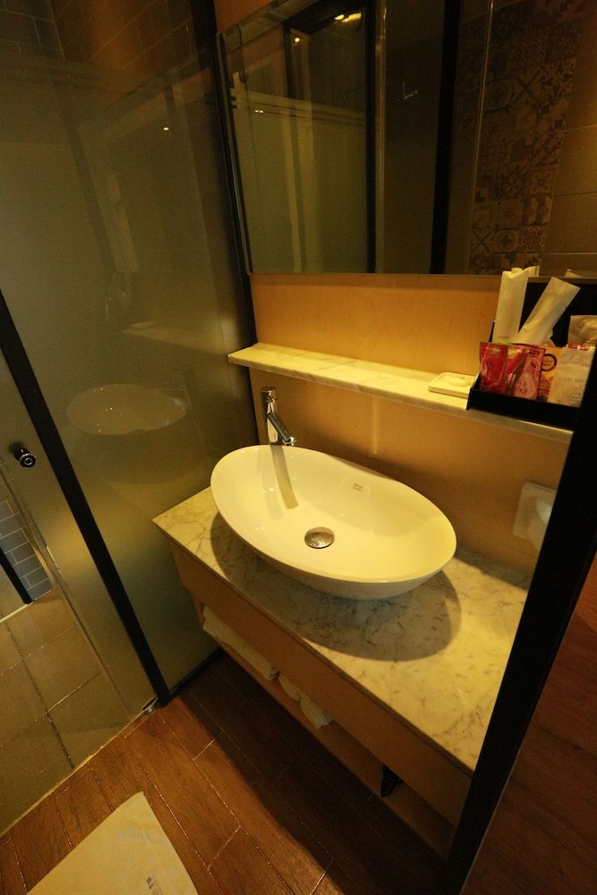 Noel Business Hotel