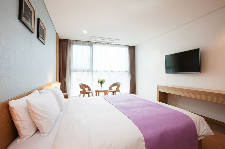 You Us Hotel