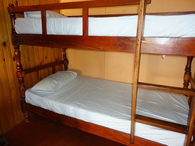 Hostal Flintstones Backpackers