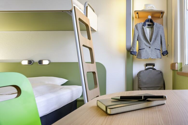 Hotel Ibis Budget Mont�limar
