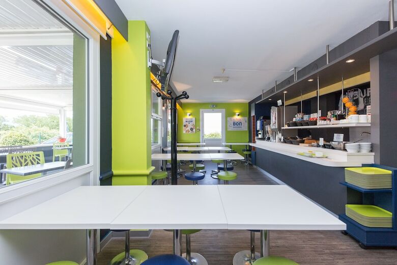 Hotel Ibis Budget Mont�limar