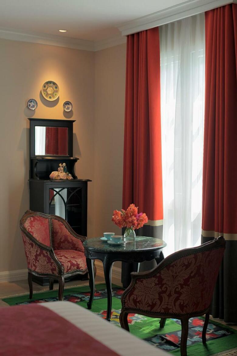 Sara's Hotel
