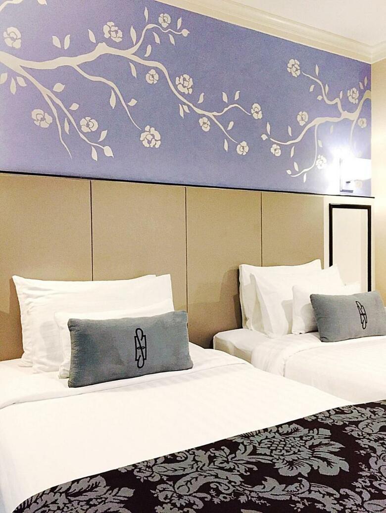 Sara's Hotel