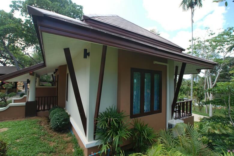 Victoria Cliff Hotel & Resort