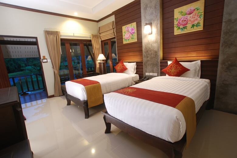 Victoria Cliff Hotel & Resort