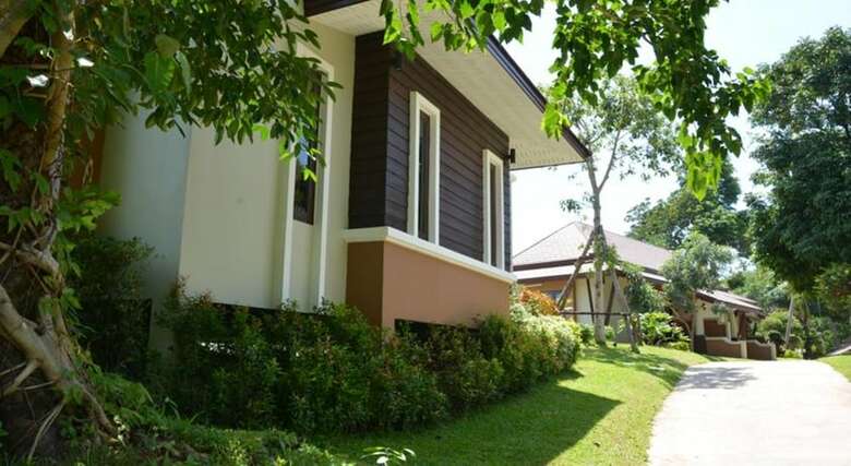 Victoria Cliff Hotel & Resort