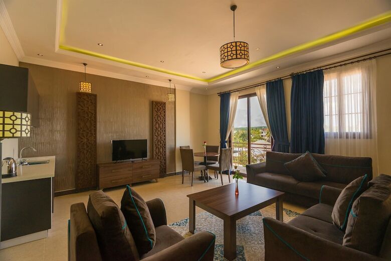 Hotel Golden Tulip Zanzibar Resort