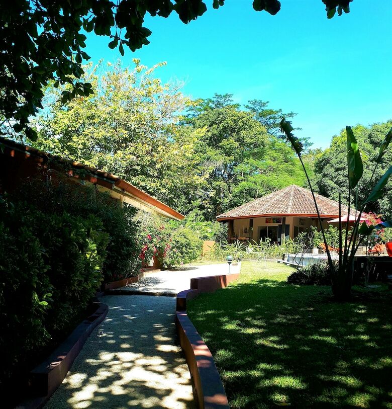 Casa Mapache B&B