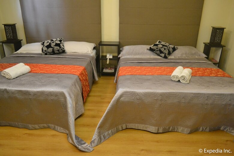 Hotel Twin Pines Suites