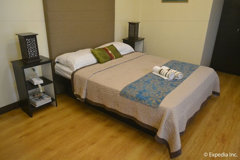 Hotel Twin Pines Suites