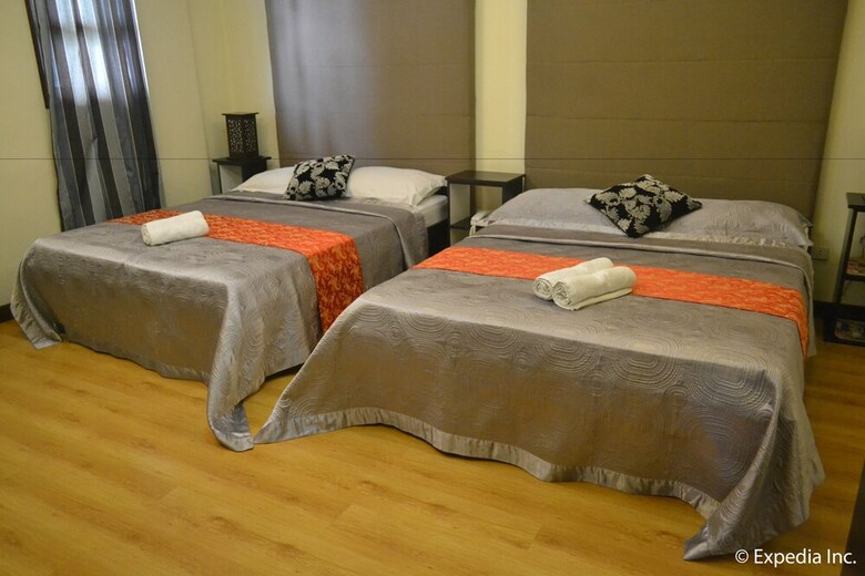 Hotel Twin Pines Suites