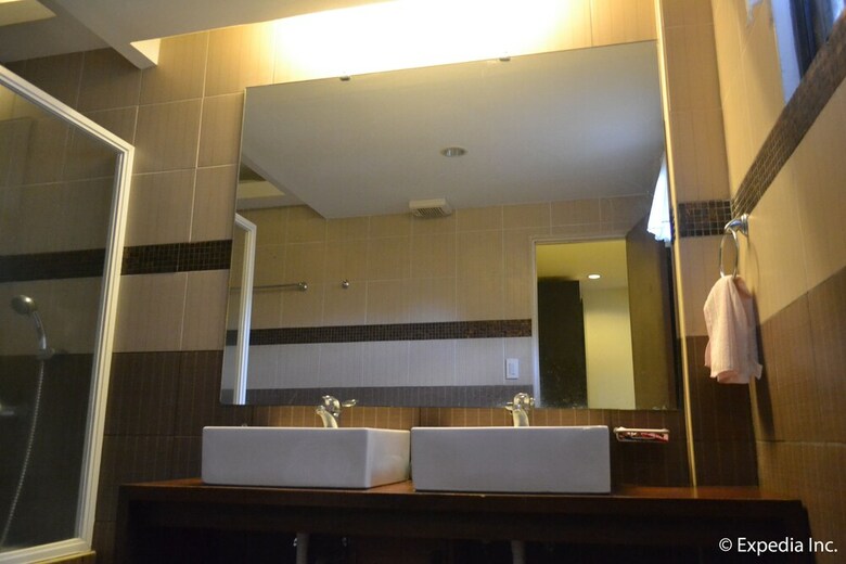 Hotel Twin Pines Suites