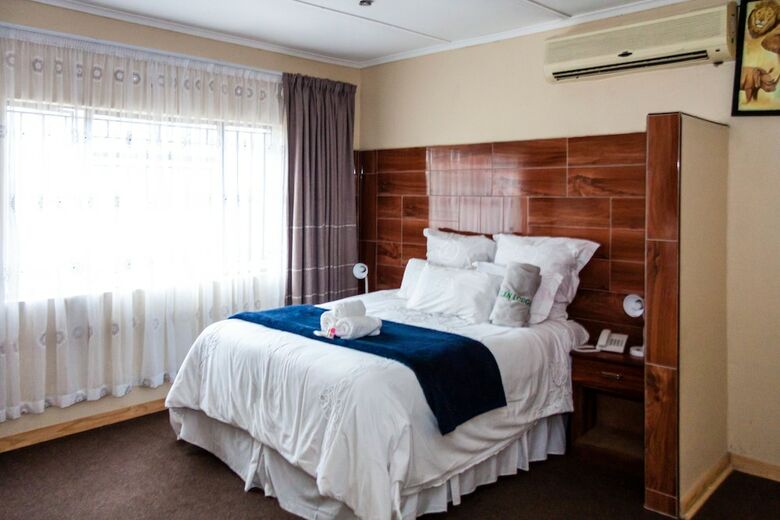 Hotel Glen Lodge & Tours