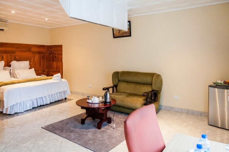 Hotel Glen Lodge & Tours