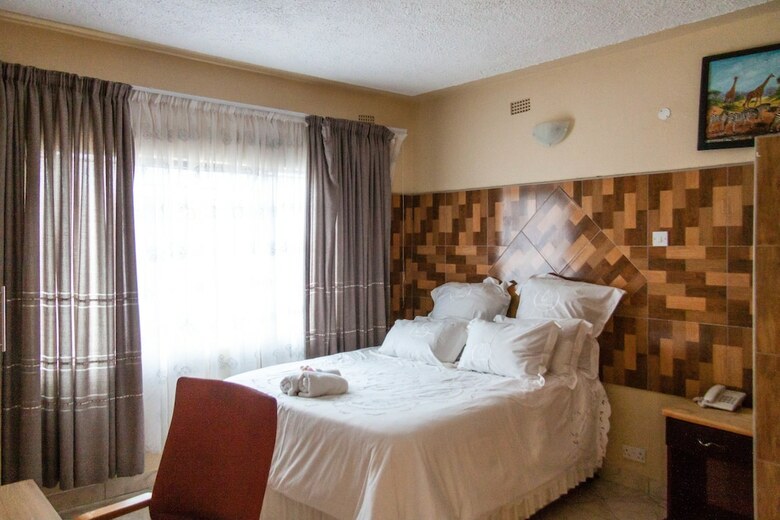 Hotel Glen Lodge & Tours