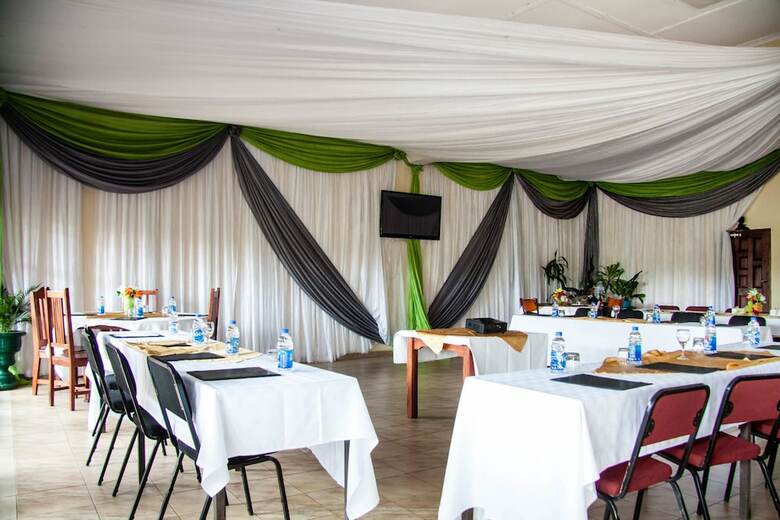 Hotel Glen Lodge & Tours