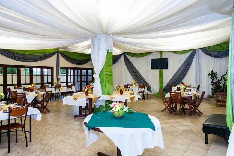 Hotel Glen Lodge & Tours