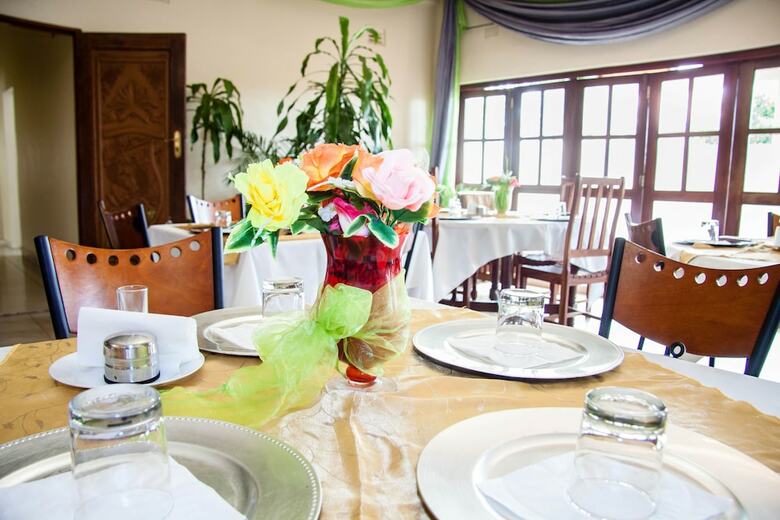 Hotel Glen Lodge & Tours