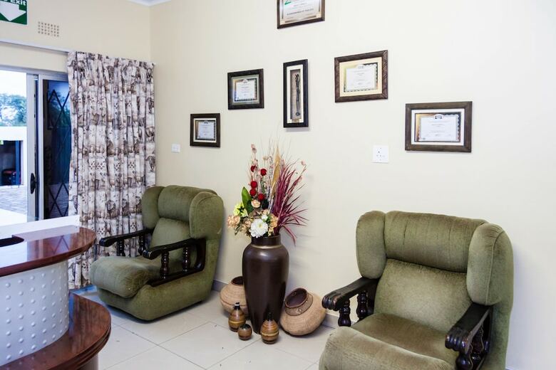 Hotel Glen Lodge & Tours