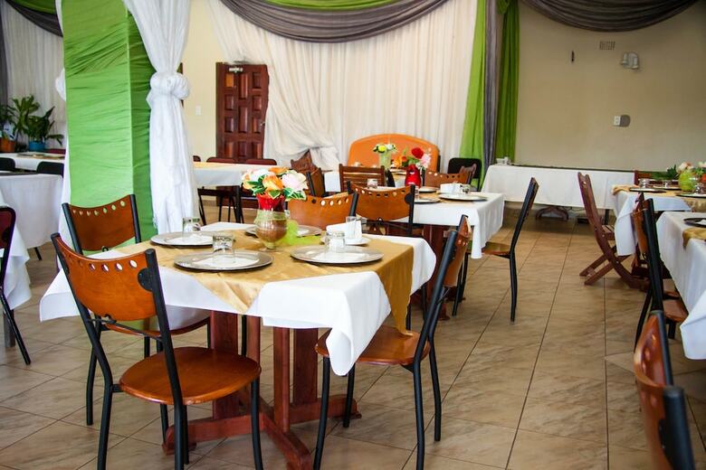 Hotel Glen Lodge & Tours