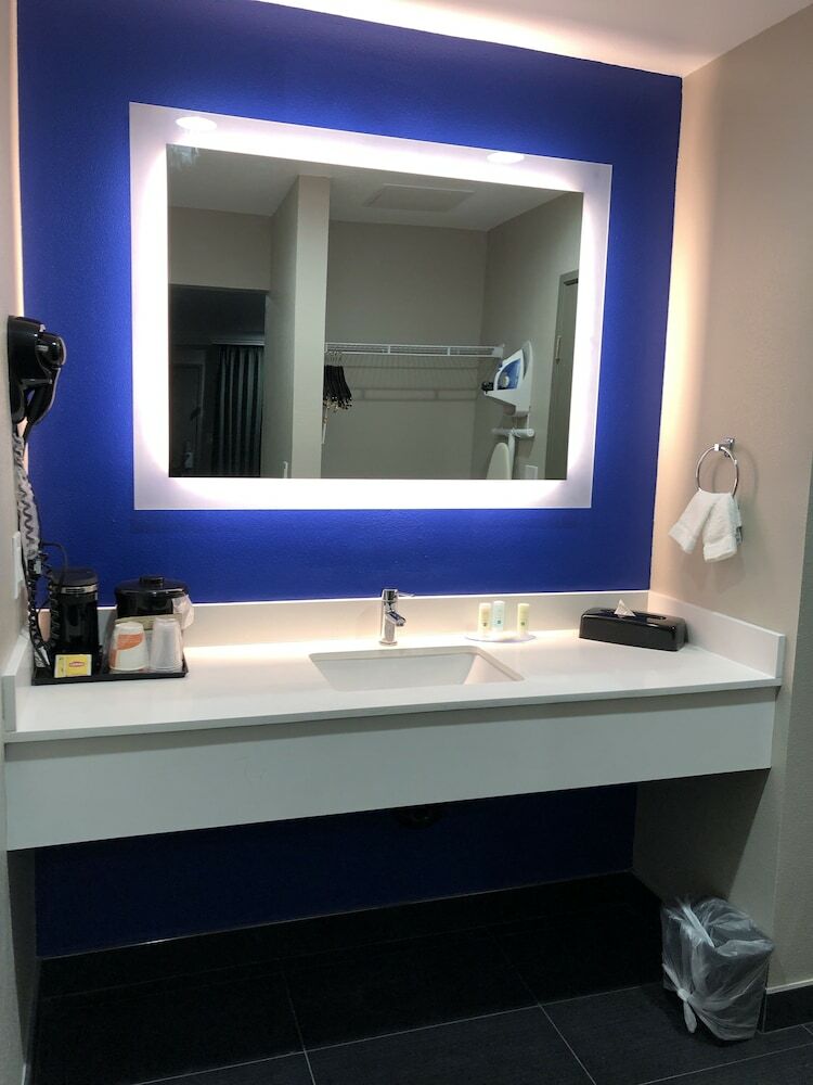 Hotel Quality Inn And Suites