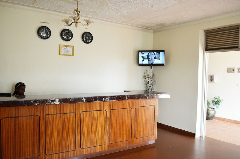 Victoria Travel Hotel