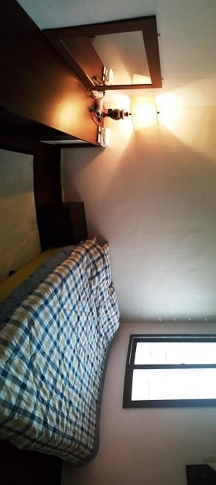 Hostal Remnant Guesthouse - Hostel