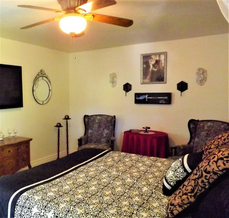 Amid Summer's Inn Bed And Breakfast