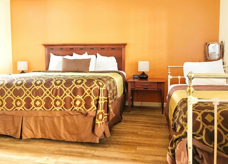 Hotel The Old West Inn