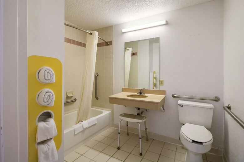 Motel 6 Metter, Ga