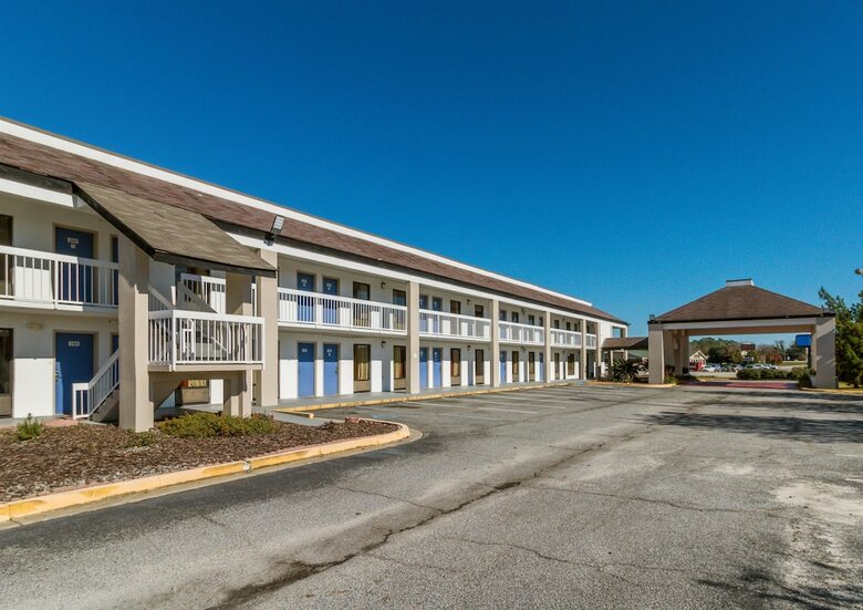 Motel 6 Metter, Ga