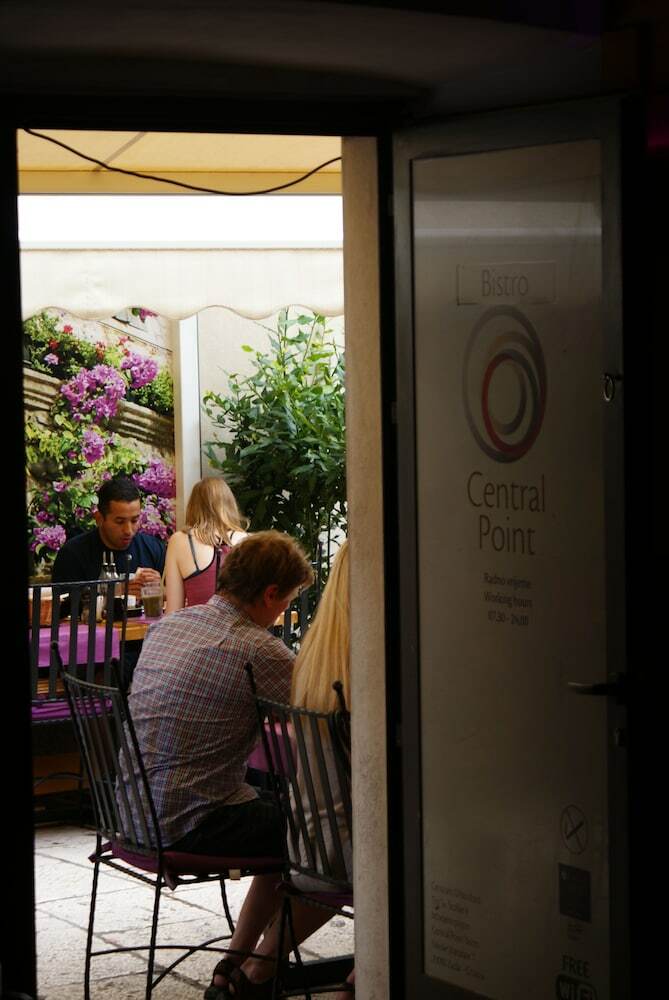 Aparthotel Central Apartments - Integrated Hotel
