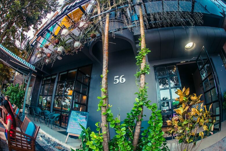 Geminai Hotel & Cafe
