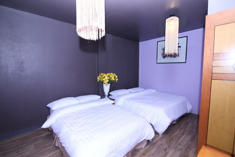Geminai Hotel & Cafe