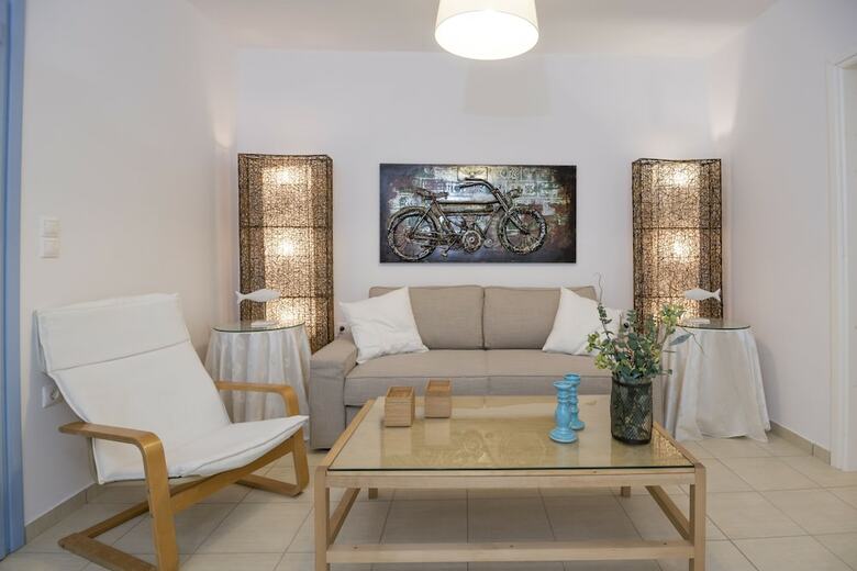 Villa Naxian Resort