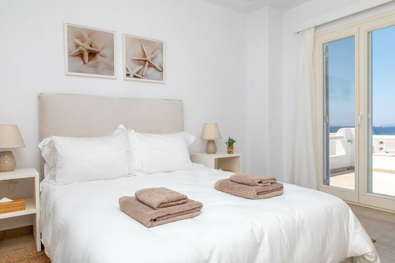 Villa Naxian Resort