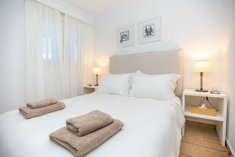 Villa Naxian Resort
