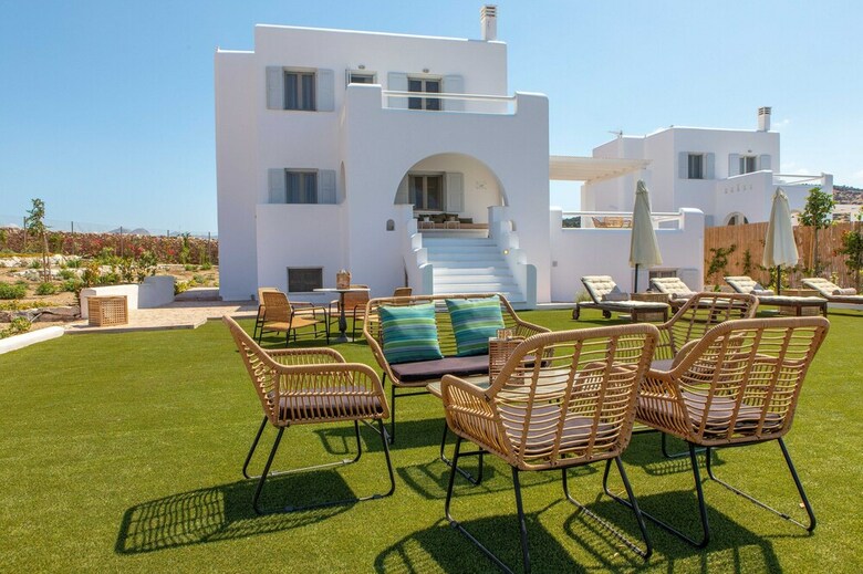 Villa Naxian Resort
