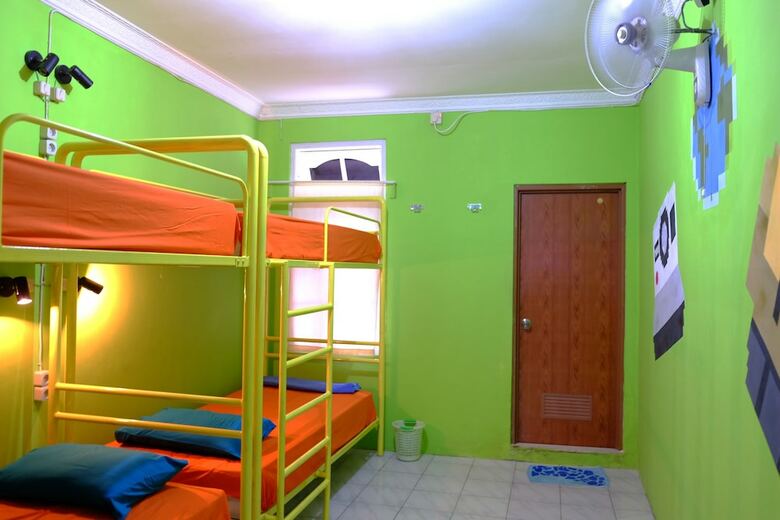 Hostal Bunk Bed And Breakfast